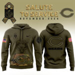 Men’s Chicago Bears Nike Camo 2024 Salute to Service Club Fleece Pullover Hoodie