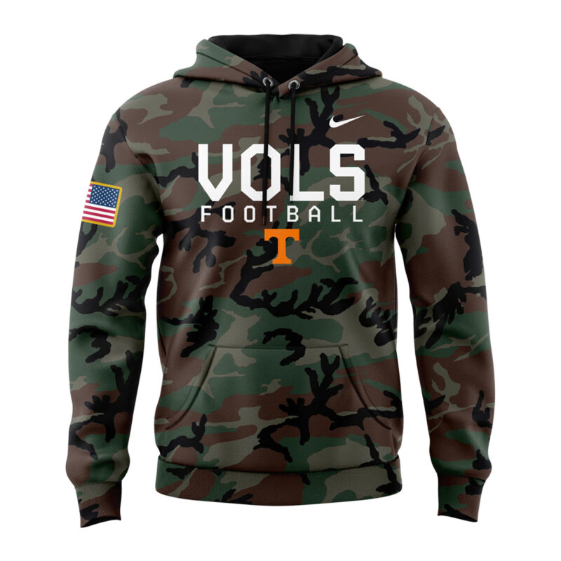 Men's Tennessee Football Nike Camo 2024 Salute to Service Club Fleece Pullover Hoodie - Image 2